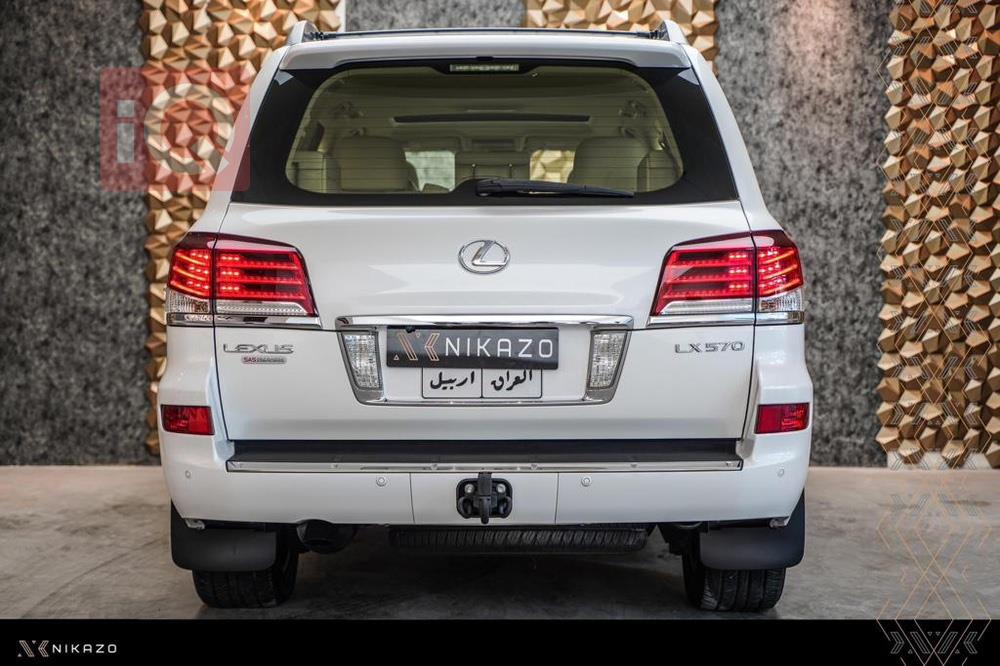 Lexus LX